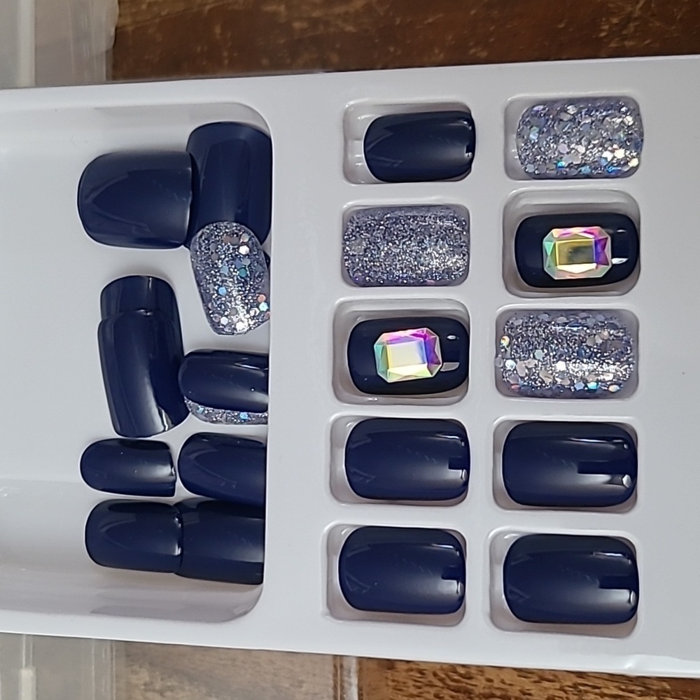 3D Rhinestone & Glitter Press on Nails